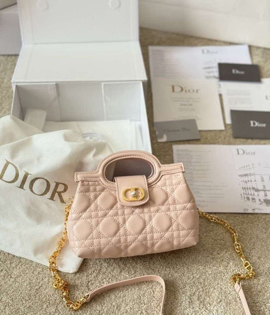 D Bag