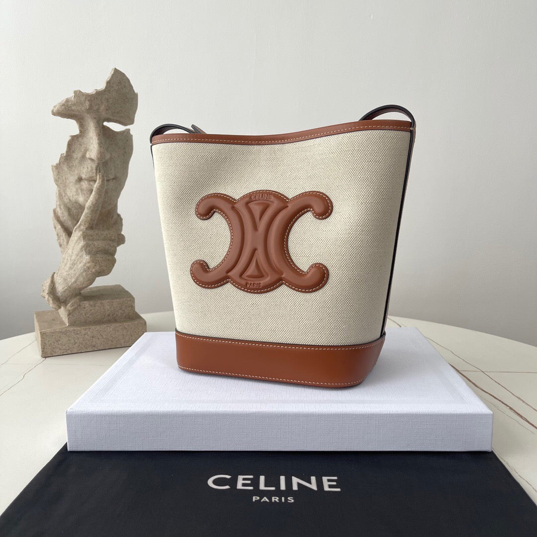 Triomphe Bucket Bag