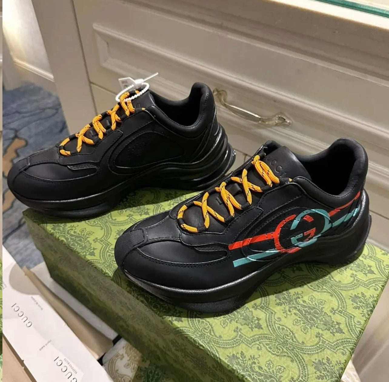Logo Trainers