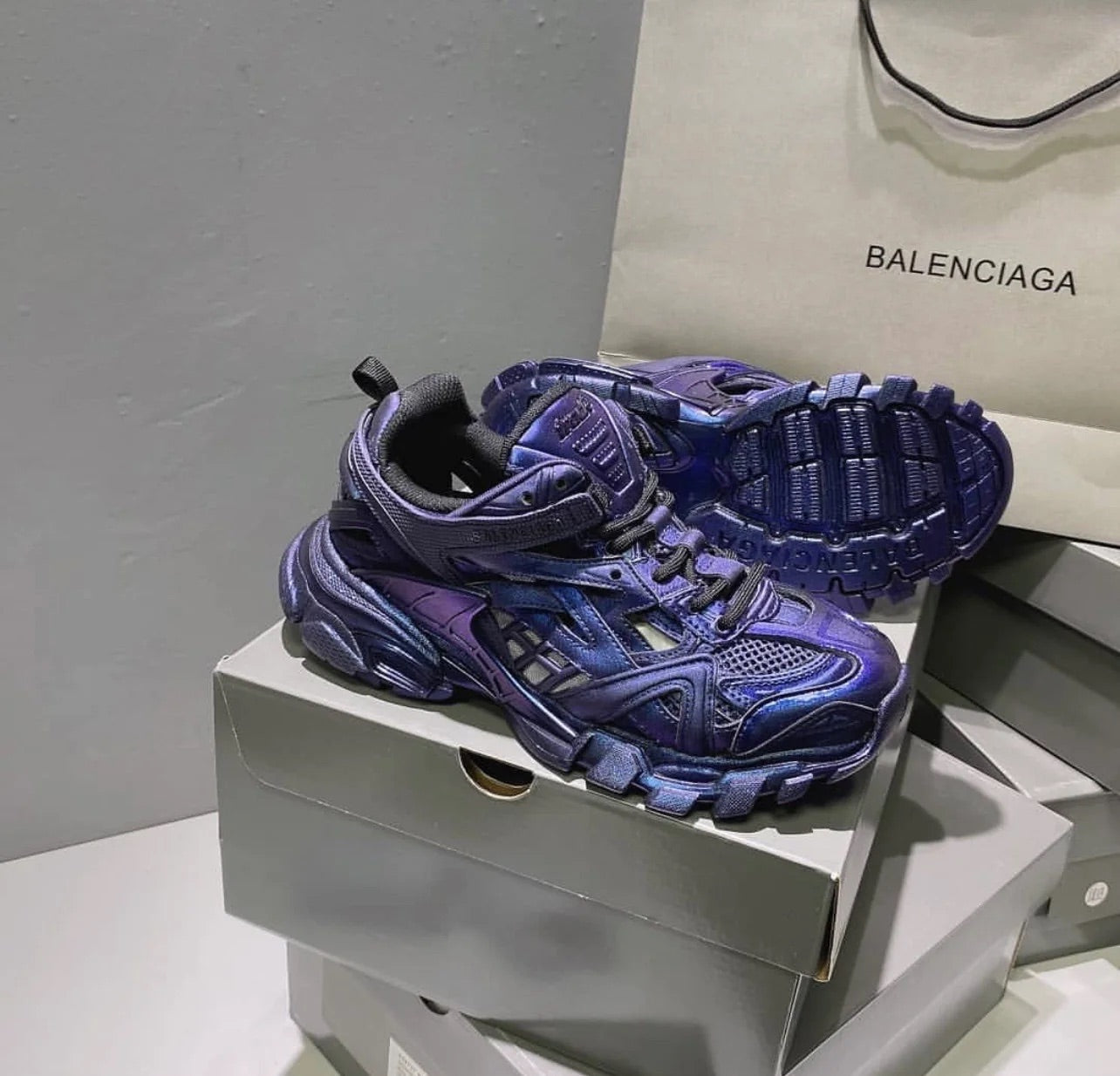 Track 2.0 Trainers