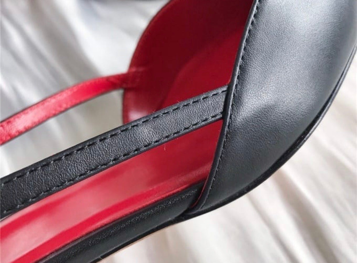 V Logo Slingback 8cm