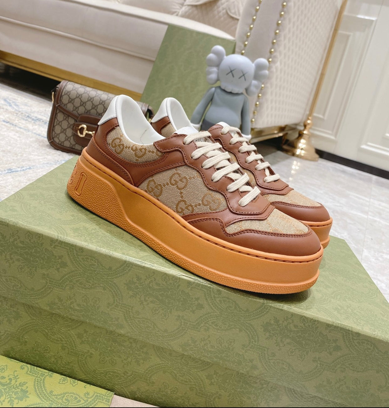 Logo Trainers