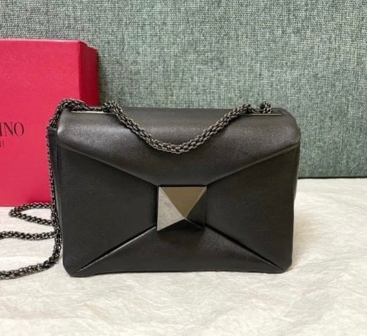 One Stud Chain Bag