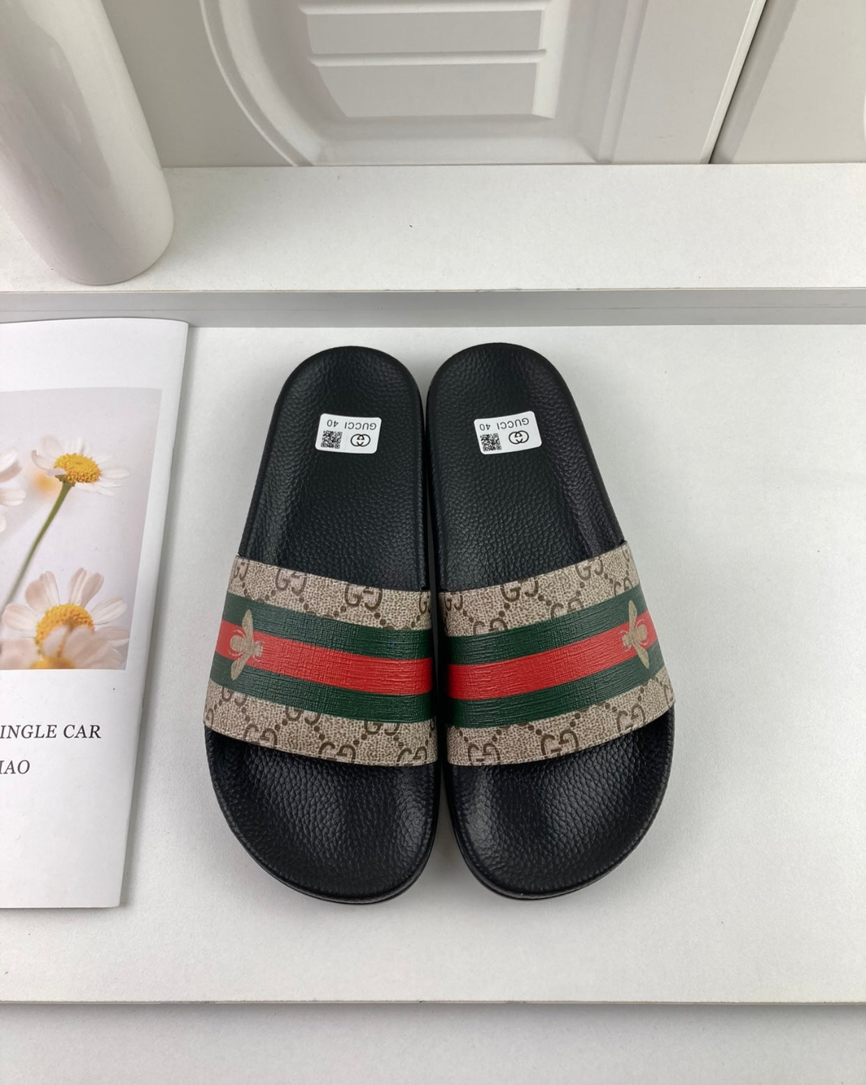 Logo Slides