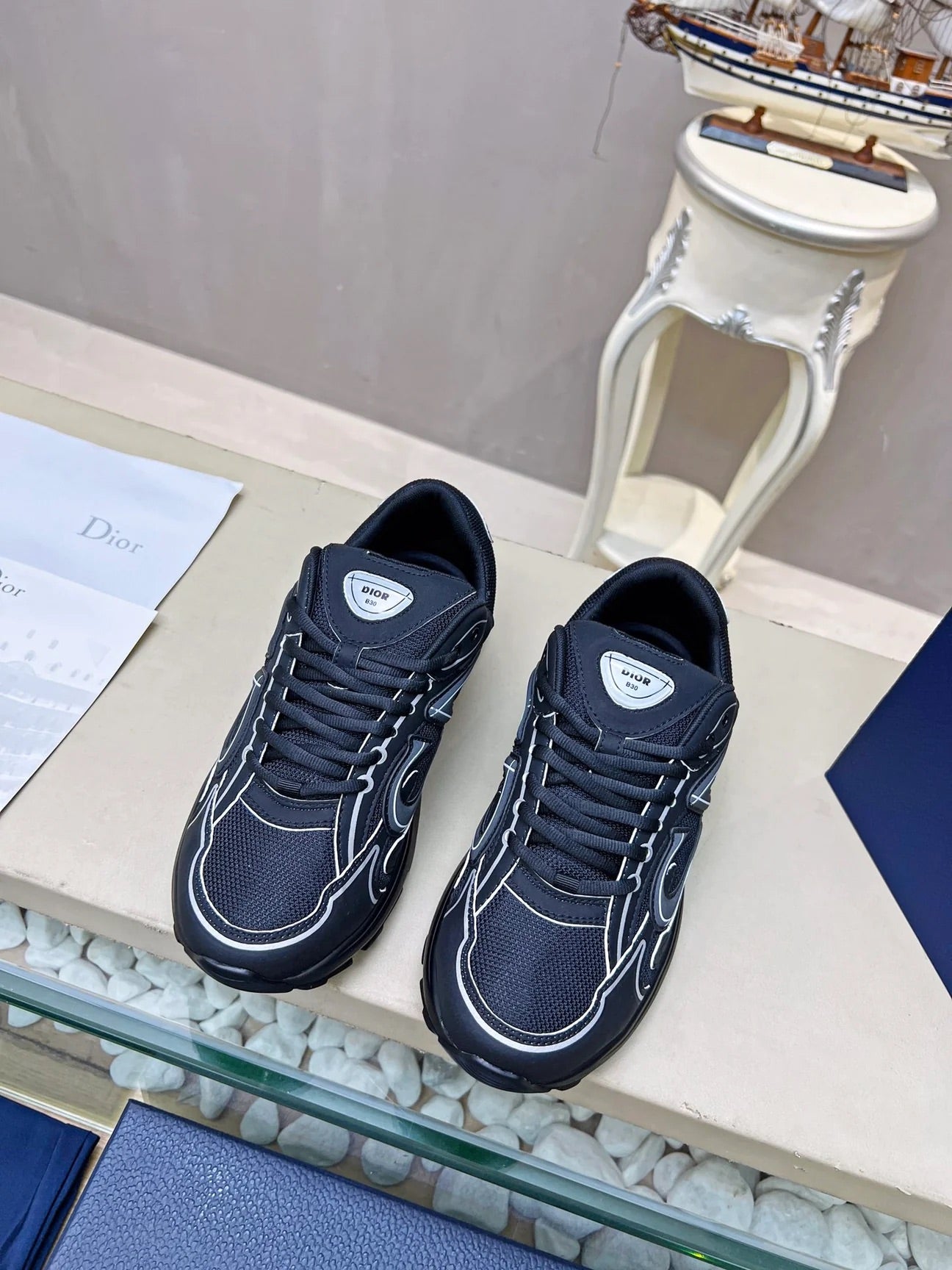 B30 Sneaker