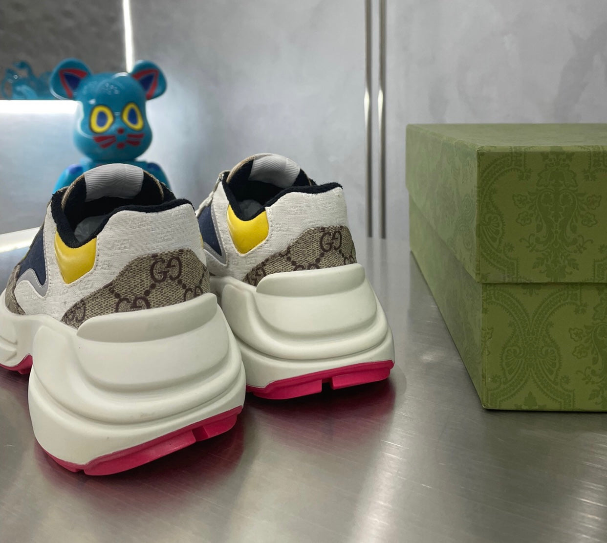 Rhyton Trainers