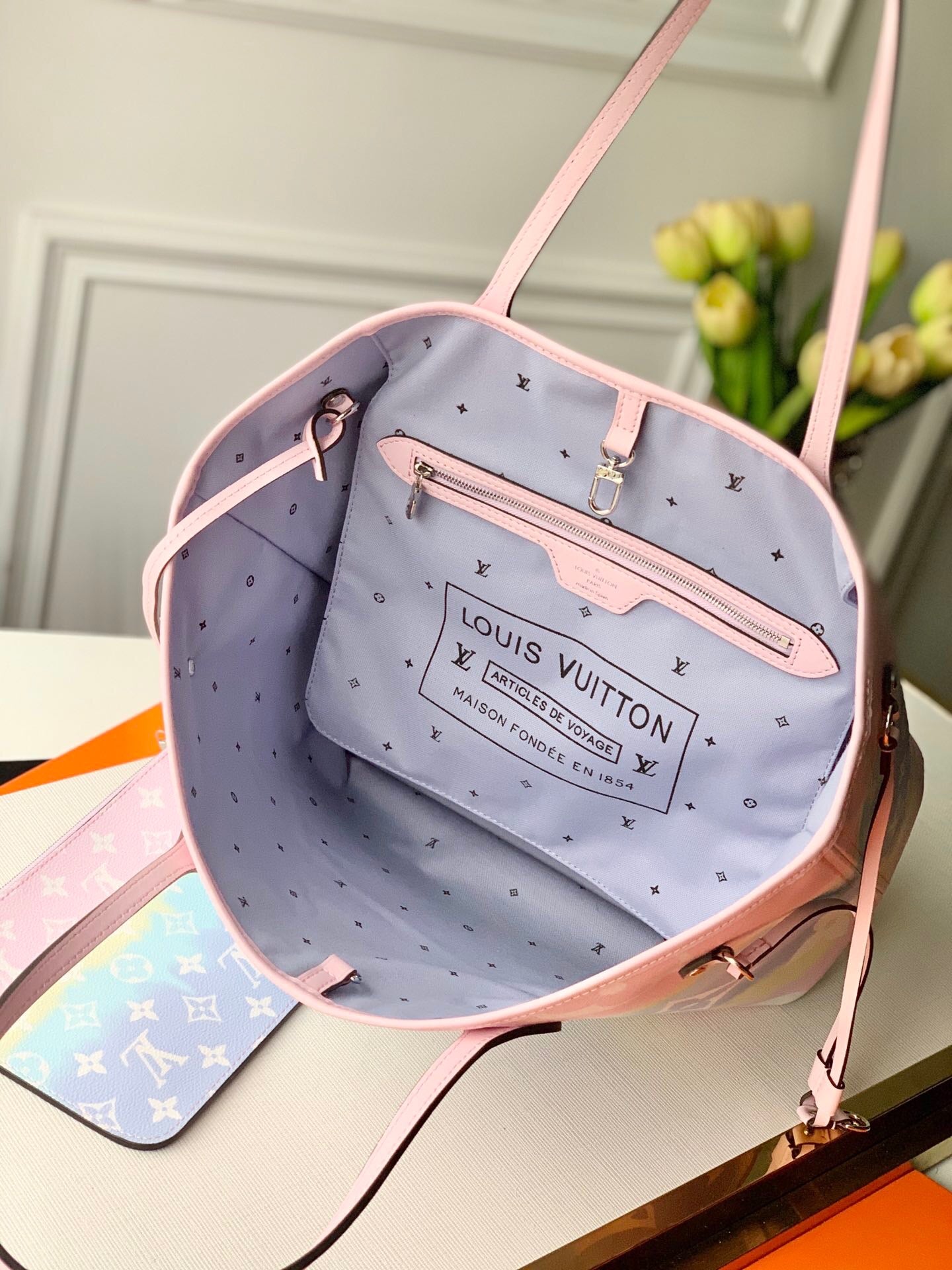 Escale Neverfull