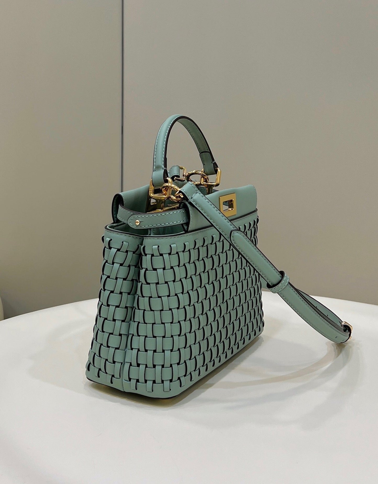 Peekaboo Mini