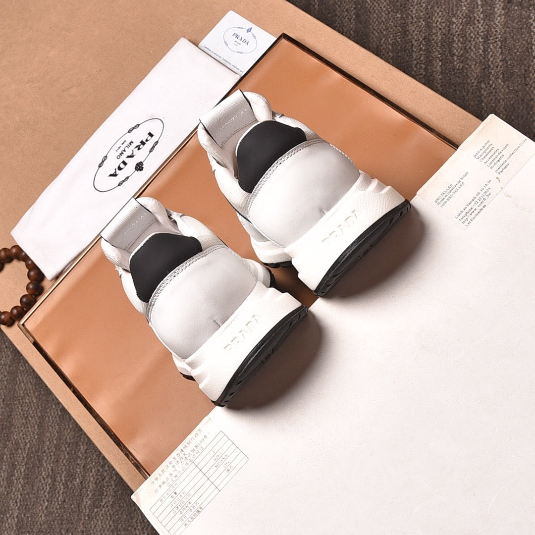 PRAX 01 Trainers