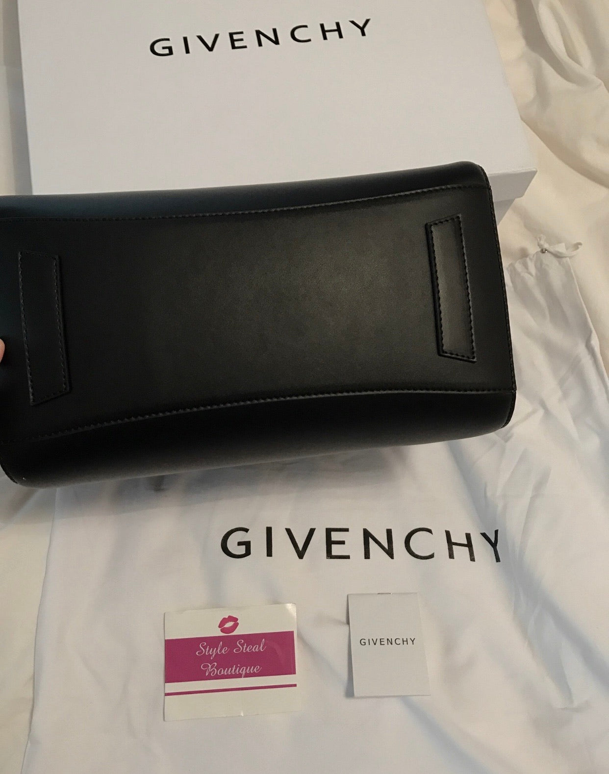 Antigona Smooth Leather