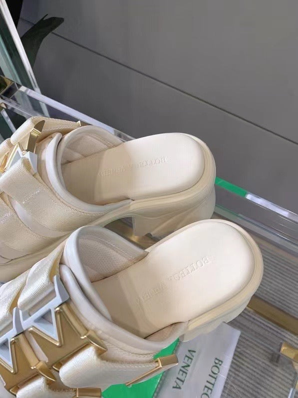 Flash Sandals