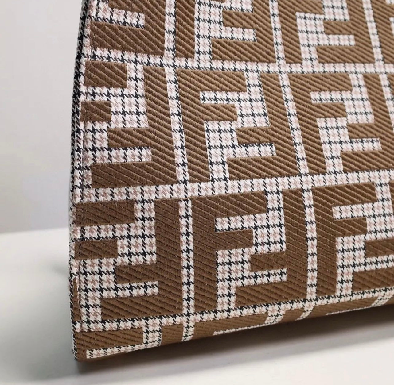 Peekaboo X Tote