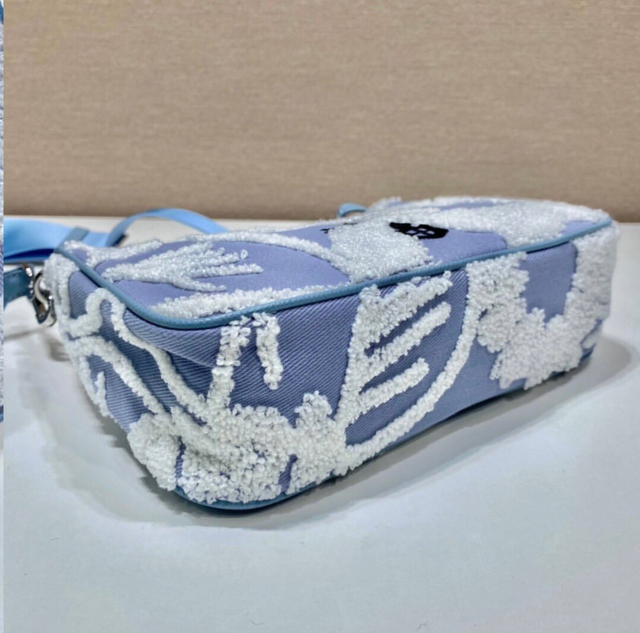 Re Edition Pochette