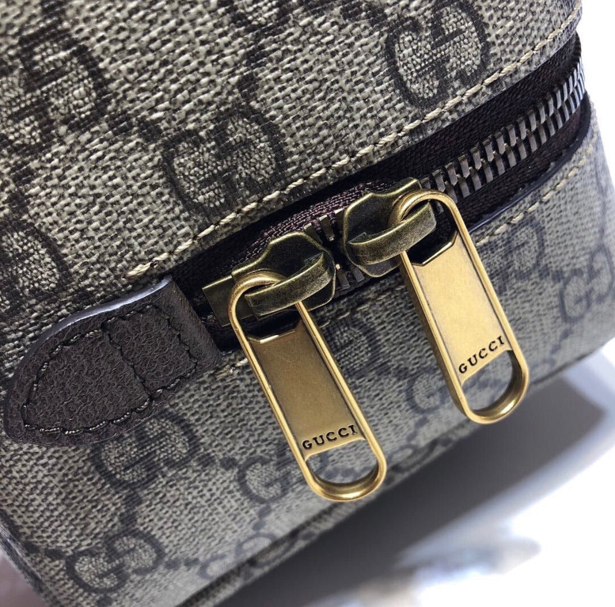 GG Supreme Cosmetic Case