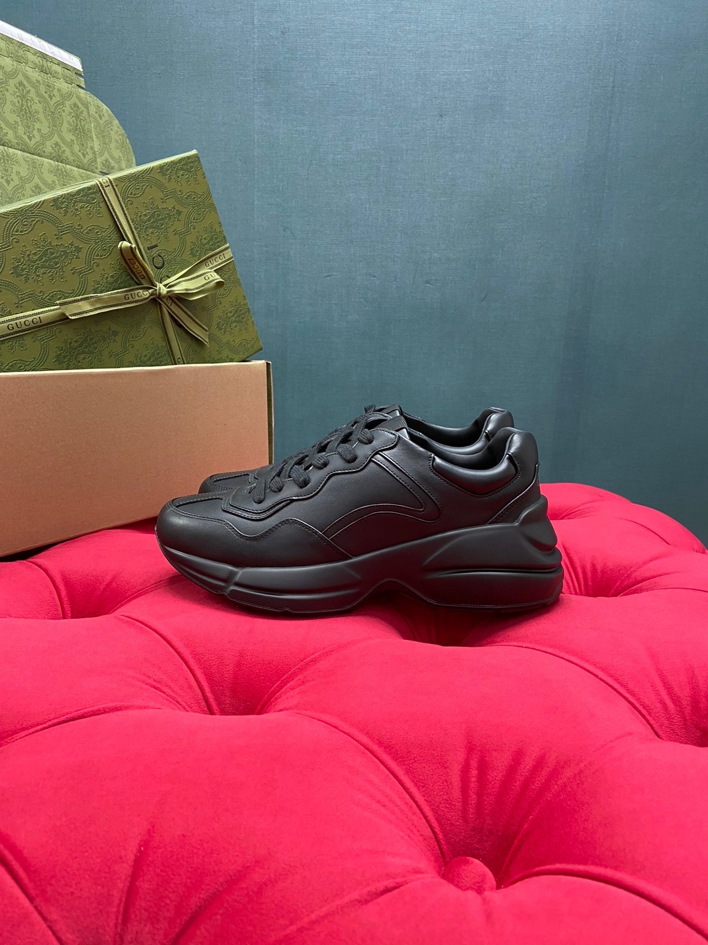 Rhyton Trainers