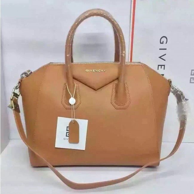 Antigona Smooth Leather