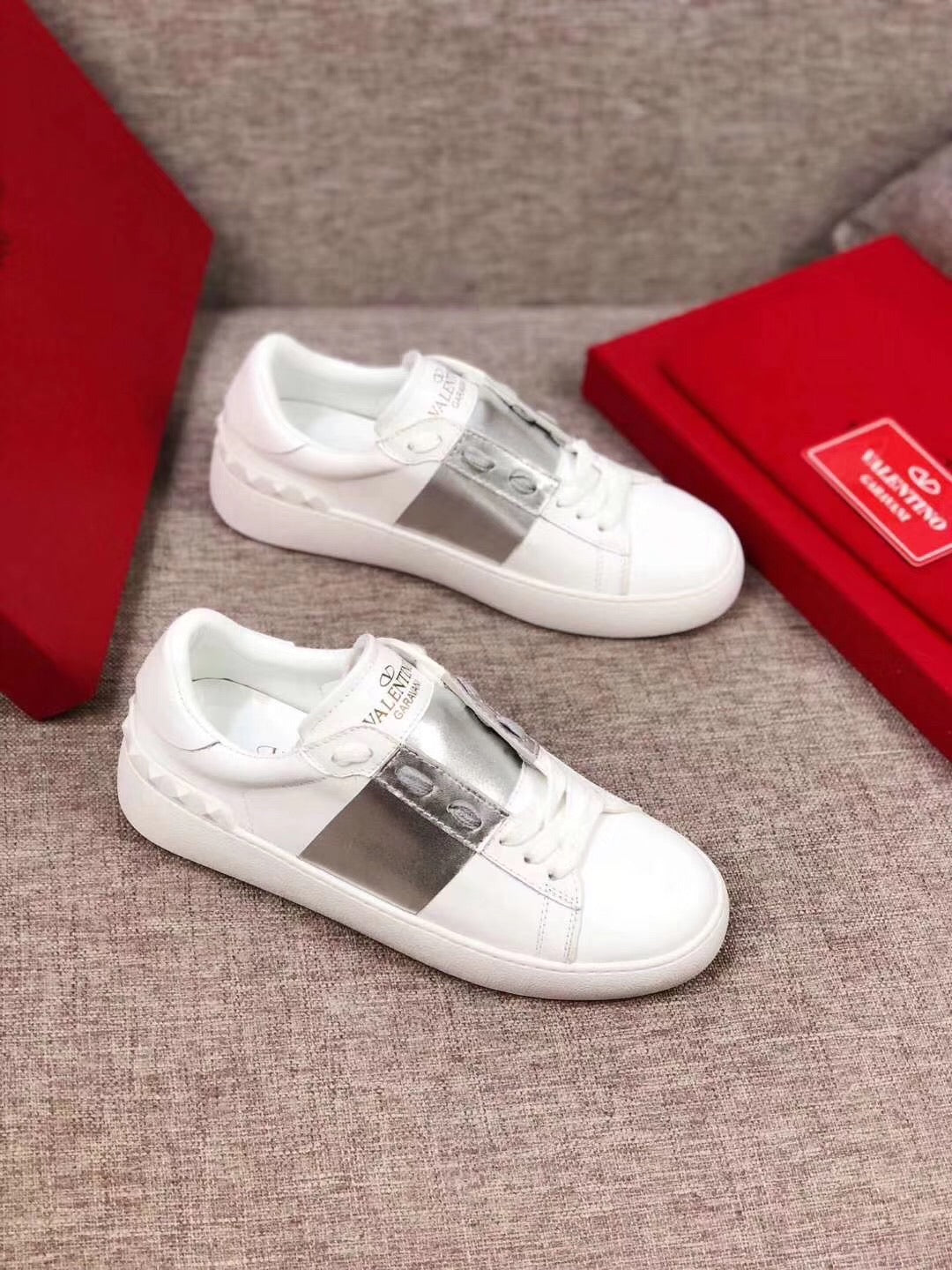 Open Sneaker