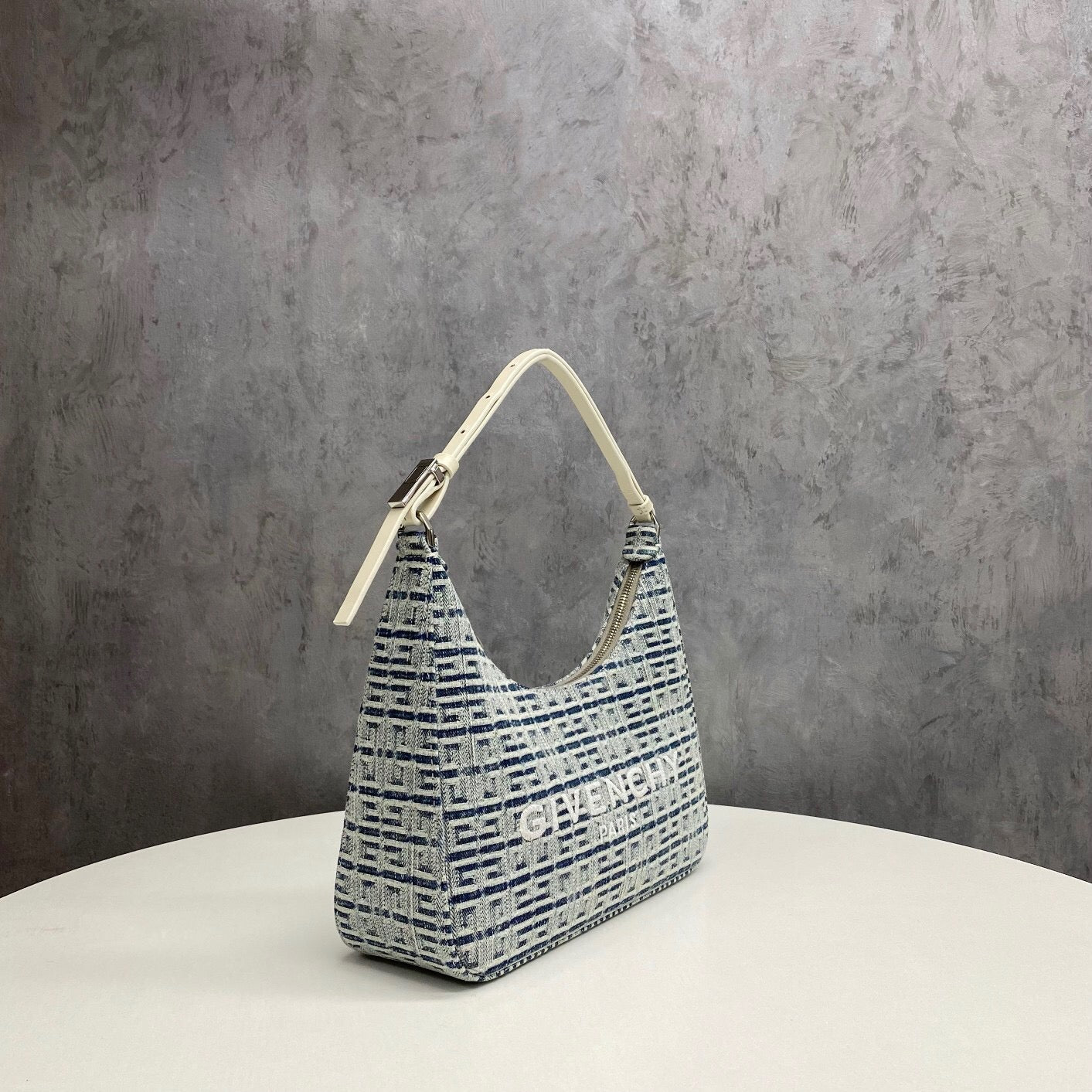 Small Moon Bag