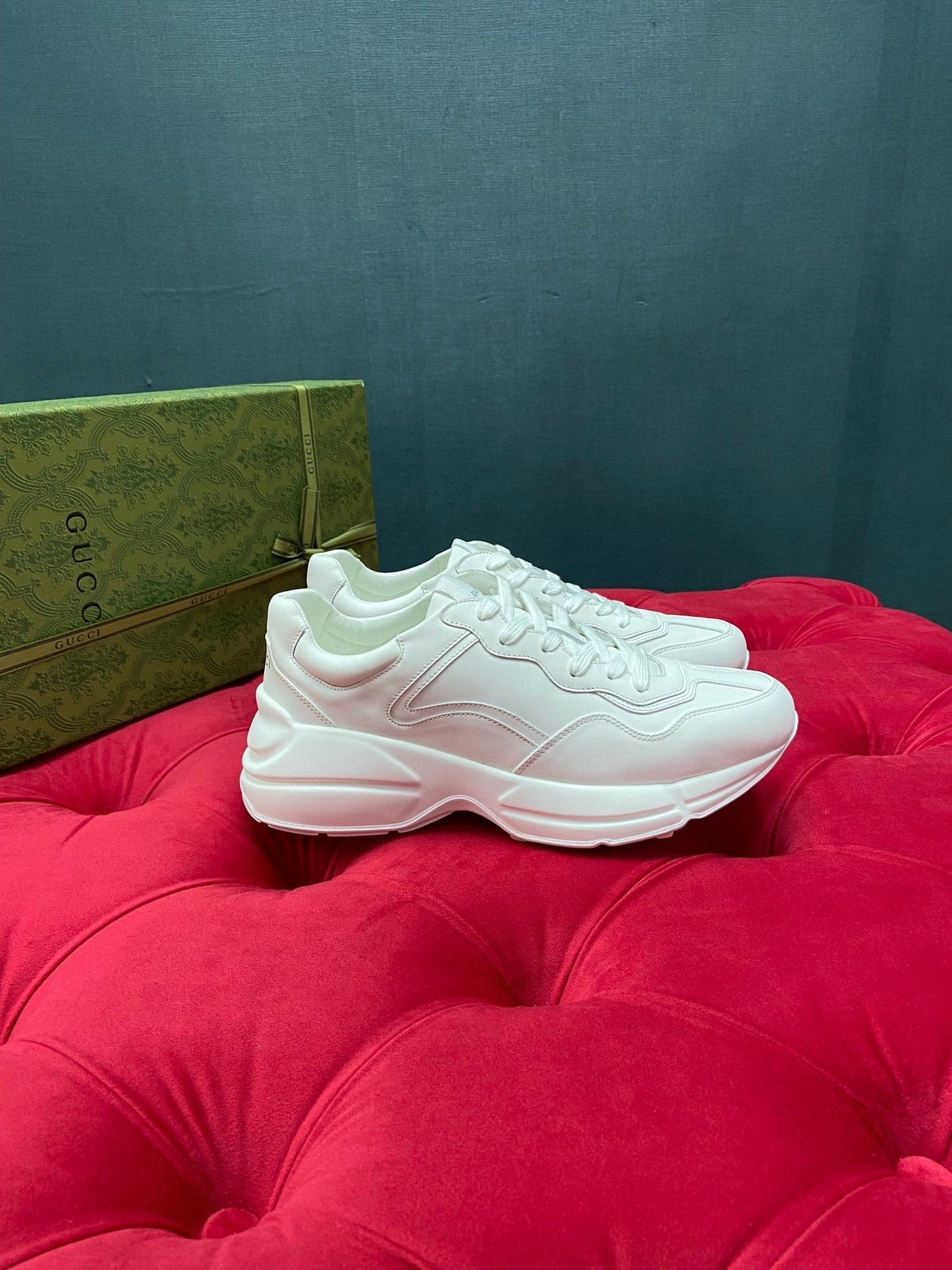 Rhyton Trainers
