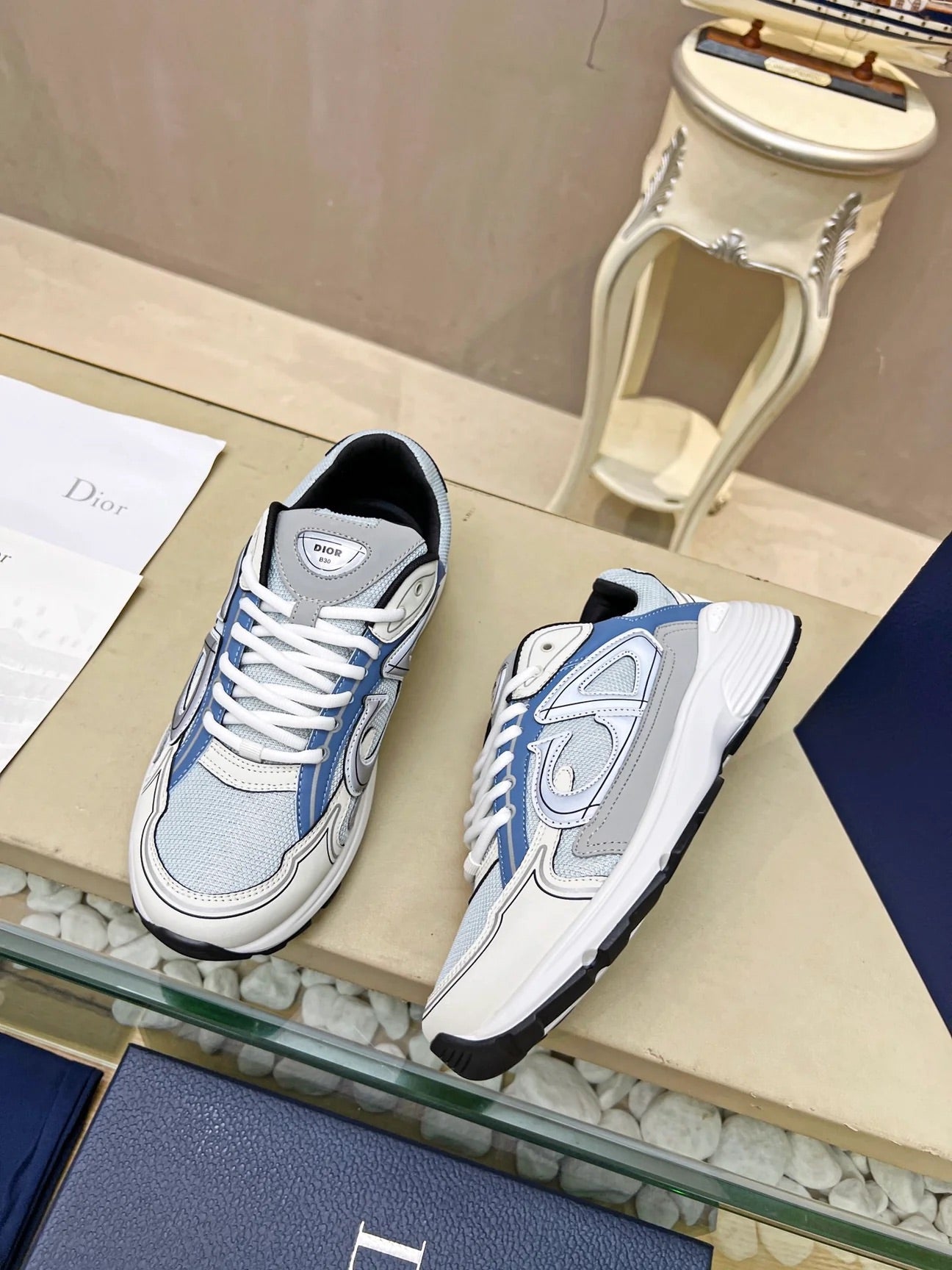 B30 Sneaker