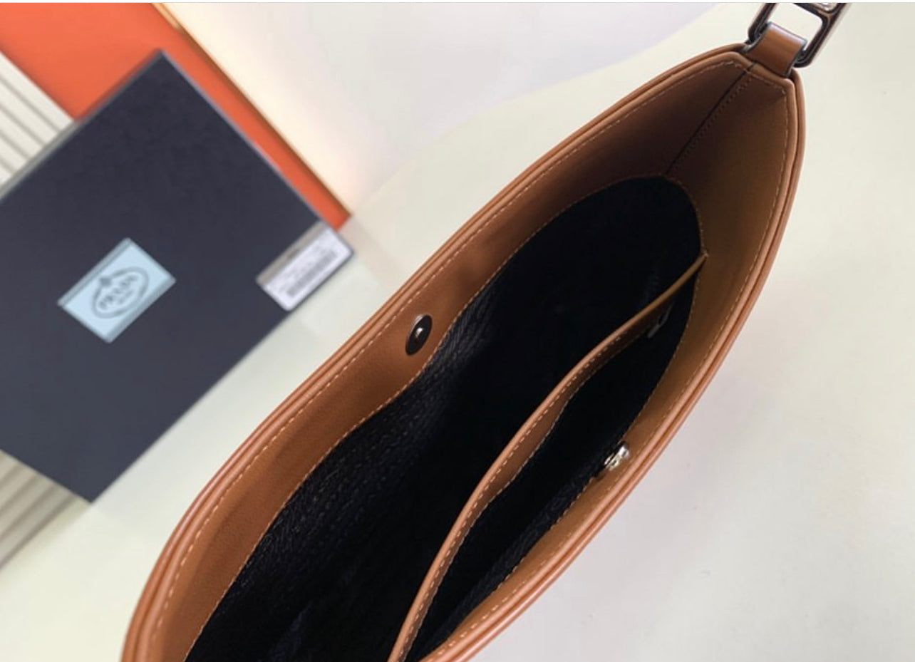 Cleo Shoulder Bag