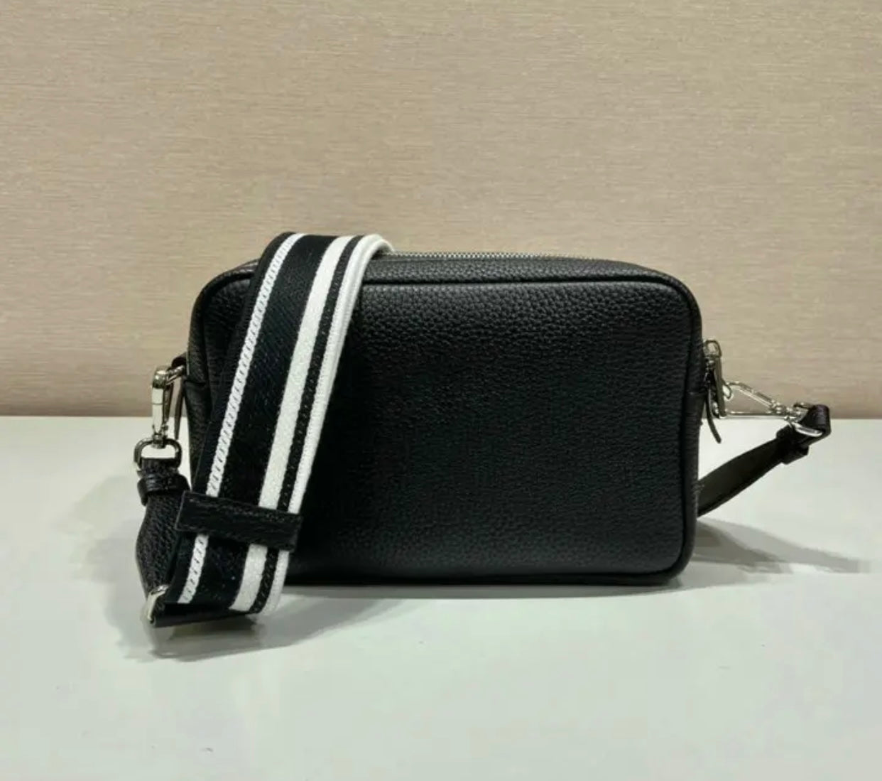 Medium Leather Bag