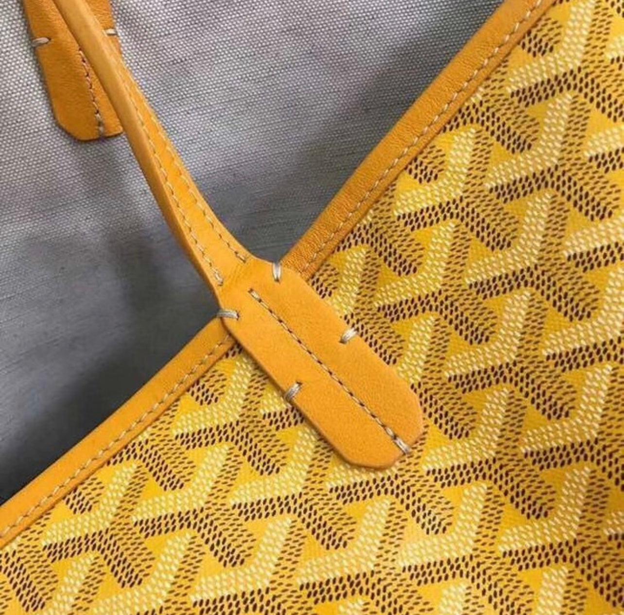 Saint Louis Tote