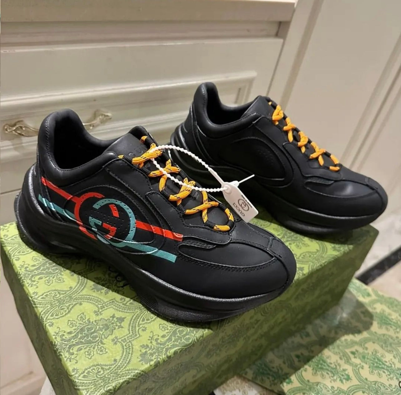 Logo Trainers