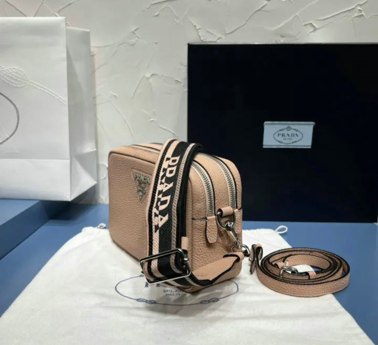 Medium Leather Bag