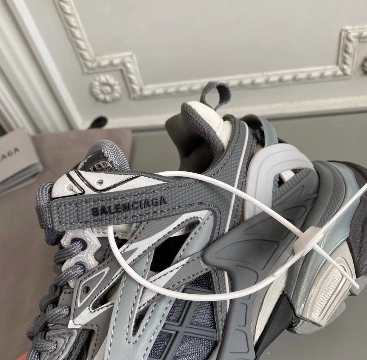 Track 2.0 Trainers